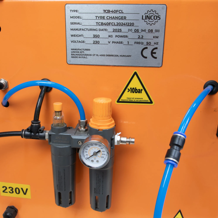 Machine de montage de pneus, jusqu'à 26 pouces, avec colonne de montage inclinable, bras auxiliaire, élévateur de roue, 230 V