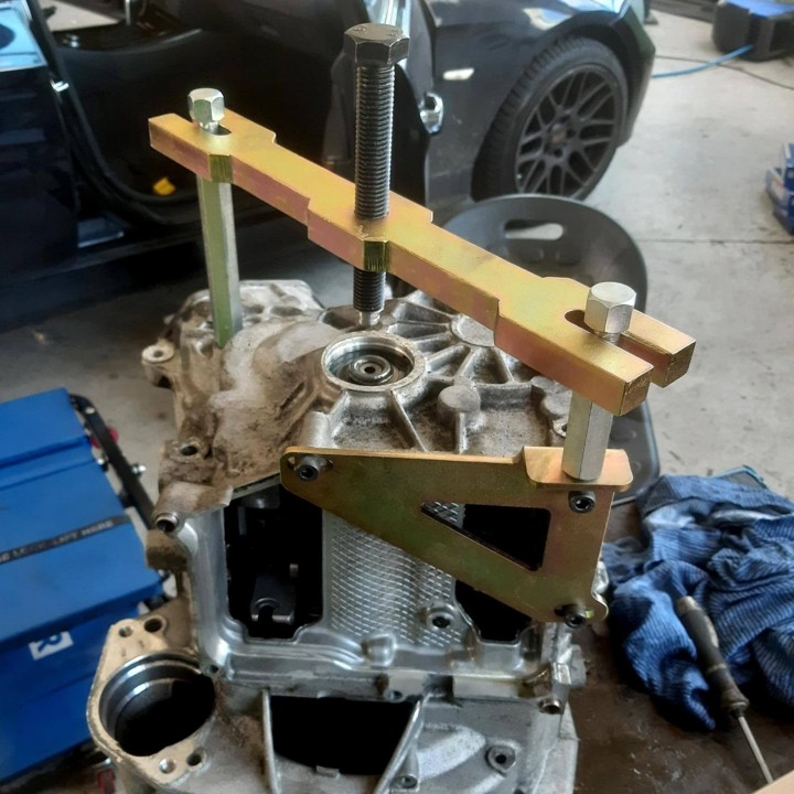 Extracteur de carter VAG pour DSG 7 vitesses 0AM  DQ200