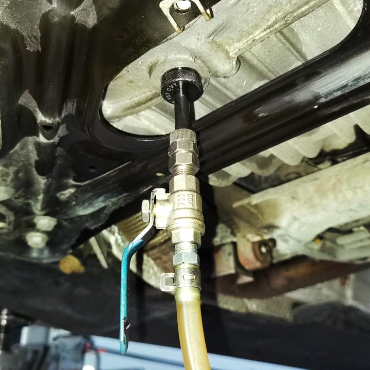 Pompe de remplissage huile boîte, Pont différentiel comprenant 10 adaptateurs