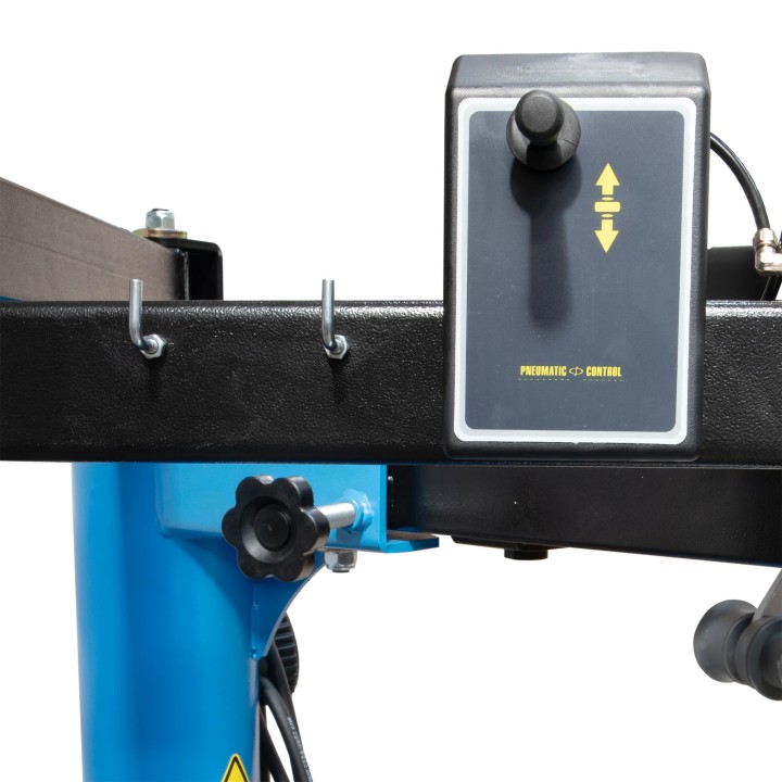 Démonte-pneus avec pont élévateur intégré de 66 cm (26 pouces) et bras auxiliaires droit et gauche